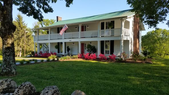 Stagecoach: 8858 Lebanon Rd, Mount Juliet, TN 37122